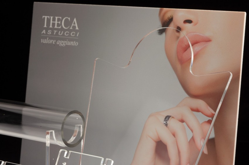 Acrylic jewellery display 390x260x250 - PLD9000 - Photo 4