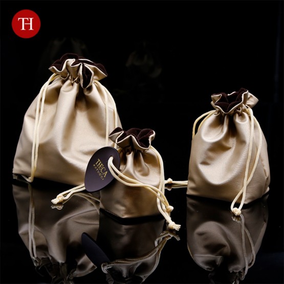 Jewelry pouches Elegance
